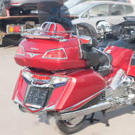 Honda GL1800D Gold Wing - Накладки светодиодные на боковые кофры;