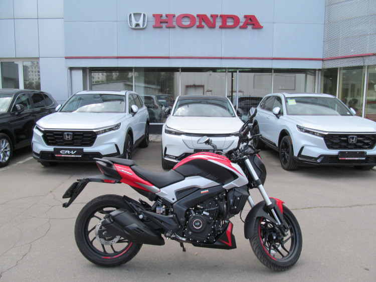 Bajaj dominar D 250
