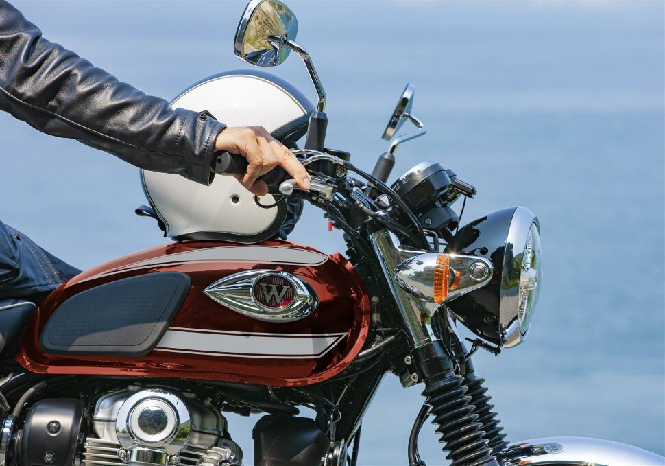Мотоцикл KAWASAKI W800